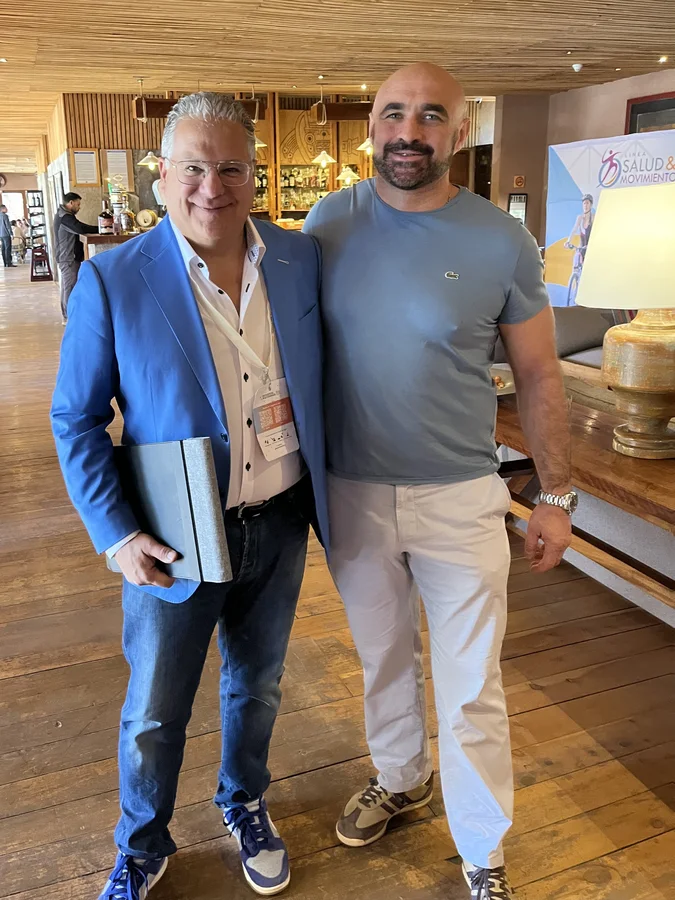 Dr. Navarro en un congreso de traumatología